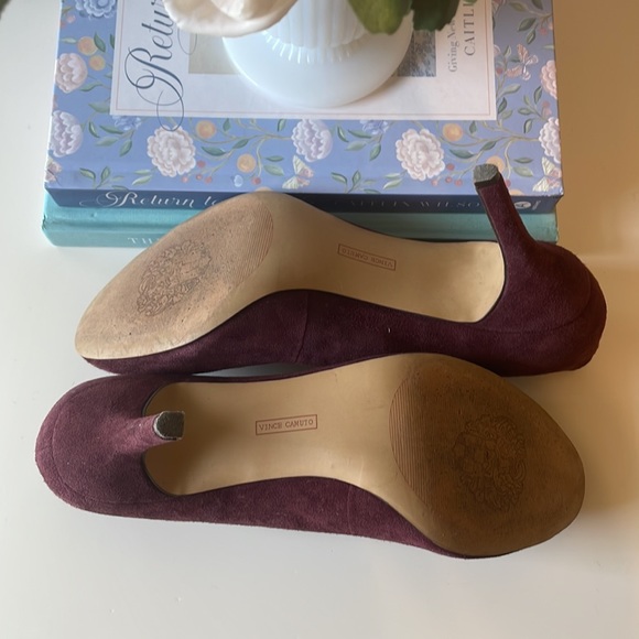 Vince Camuto Maroon Suede Heels Size 9 - Picture 4 of 10